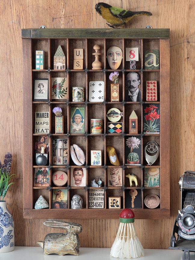 ￼￼Cabinet of curios and little collectables in an old antique letterpress printers tray type case drawer