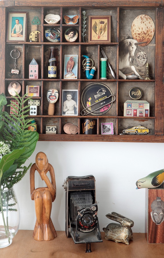 ￼￼Cabinet of curios and little collectables in an old antique letterpress printers tray type case drawer