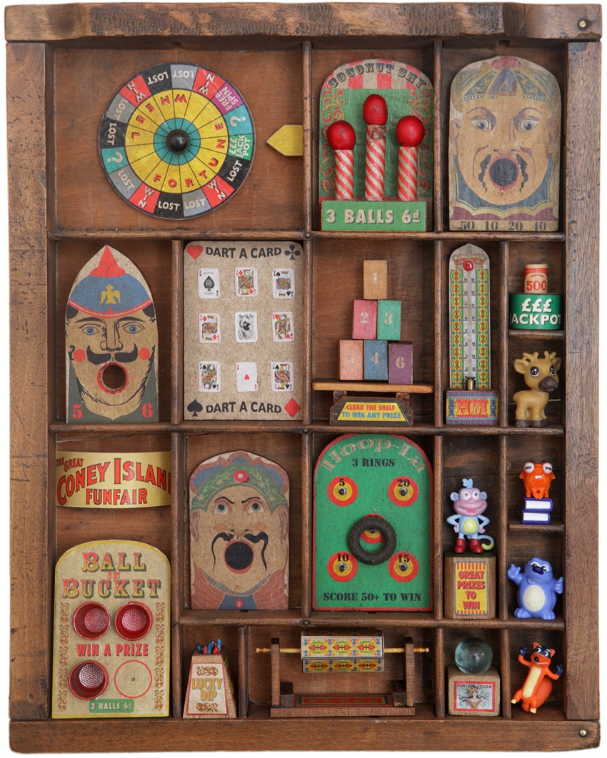 Funfair Carnival Amusment Park Games in Vintage Printers Tray